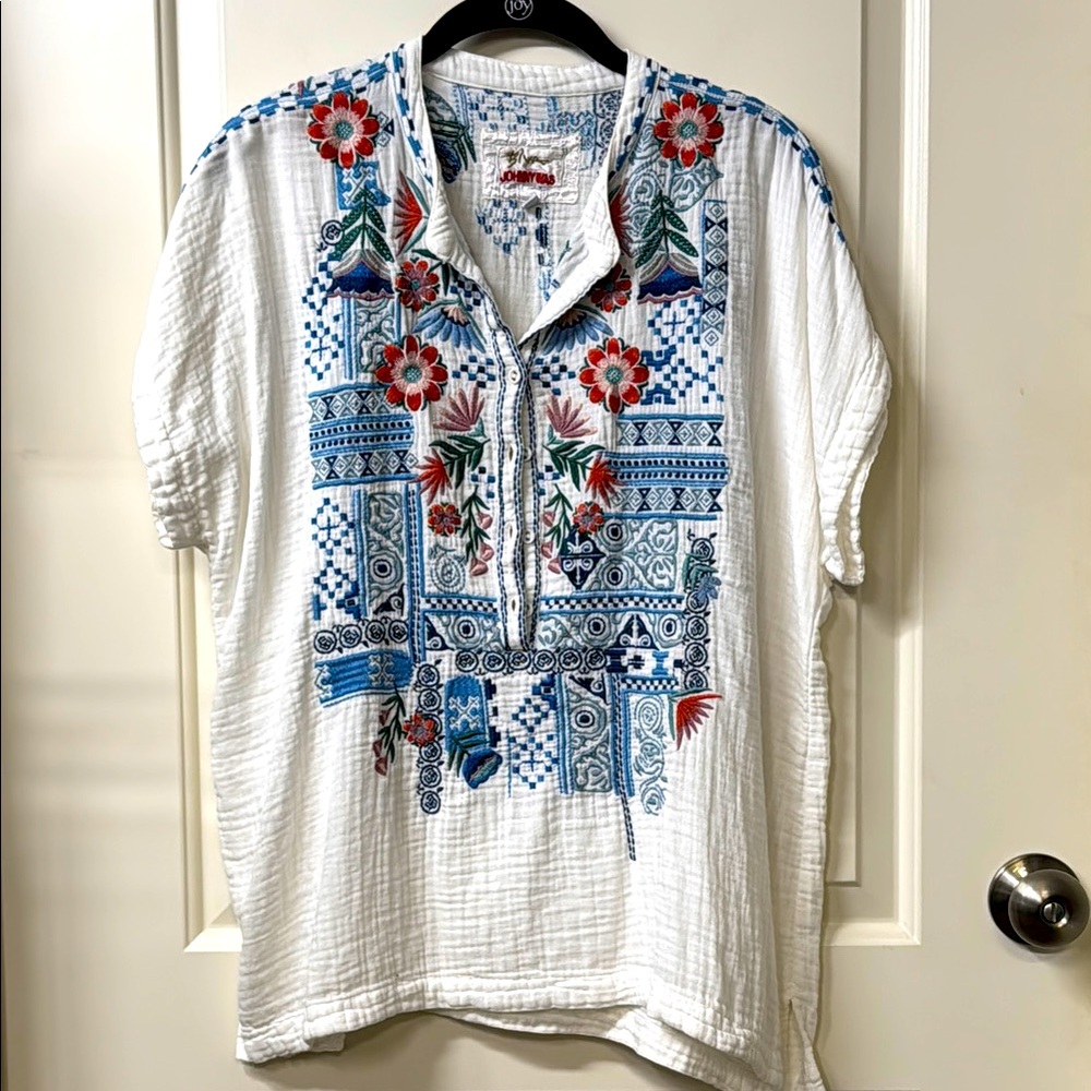 Johnny Was Floral Embroidered Blouse in White and Blue